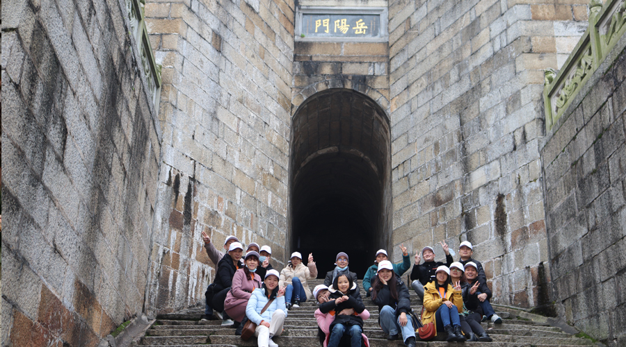 湖南合成石廠家,合成石,耐高溫合成石,合成石碳纖維板,湖南諾方斯新材料有限公司 湖南合成石廠家,合成石,耐高溫合成石,合成石碳纖維板,湖南諾方斯新材料有限公司